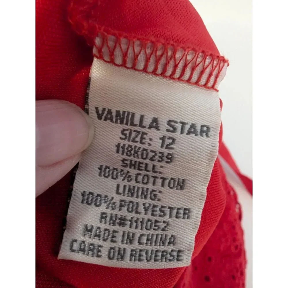 NWOT Vanilla Star Red Lace Shorts, cotton